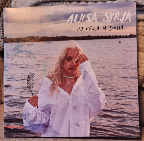 Aliisa Syrja- Hoyhenia Ja Saaria (Hol) { vinyl }