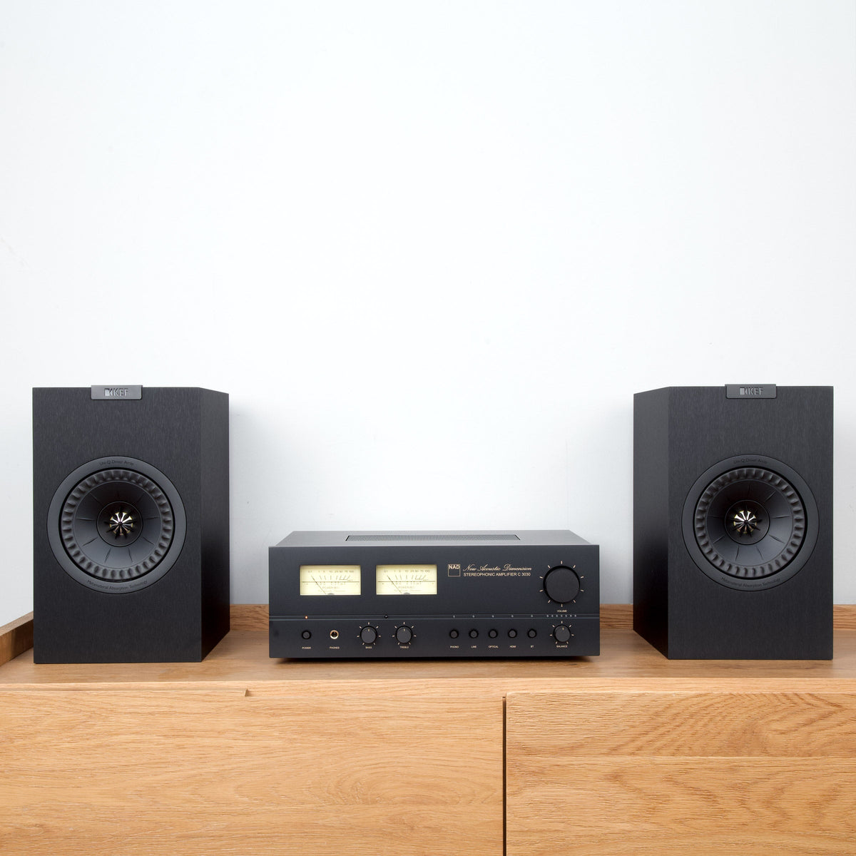 NAD: C 3030 / KEF Q1 Meta / Amplifier + Speaker Package